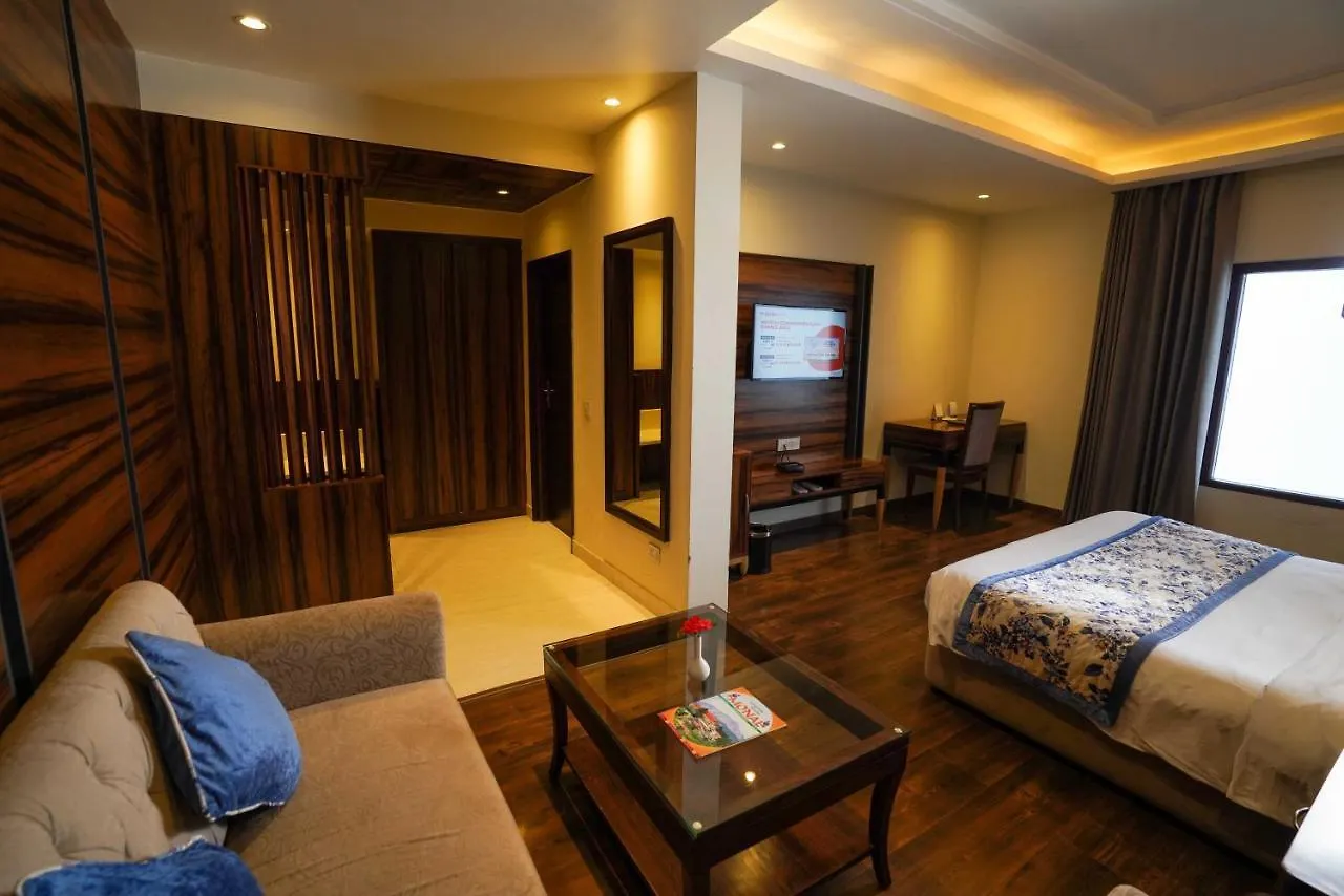 ****  Hotel The Twin Towers Shimla India